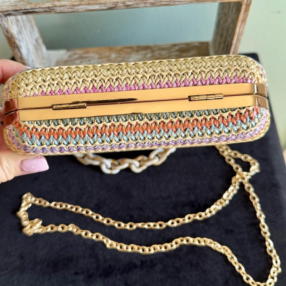 NWOT Spring bag with interchangeable long or short chains perfect for Easter - Picture 4 of 9